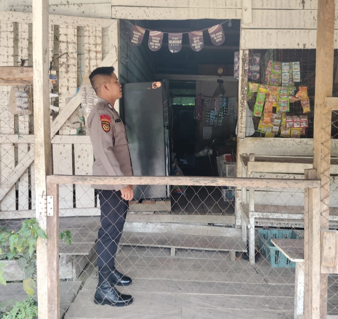 Piket Polsek Delang Sambangi Pedagang, Jalin Kedekatan dengan Masyarakat