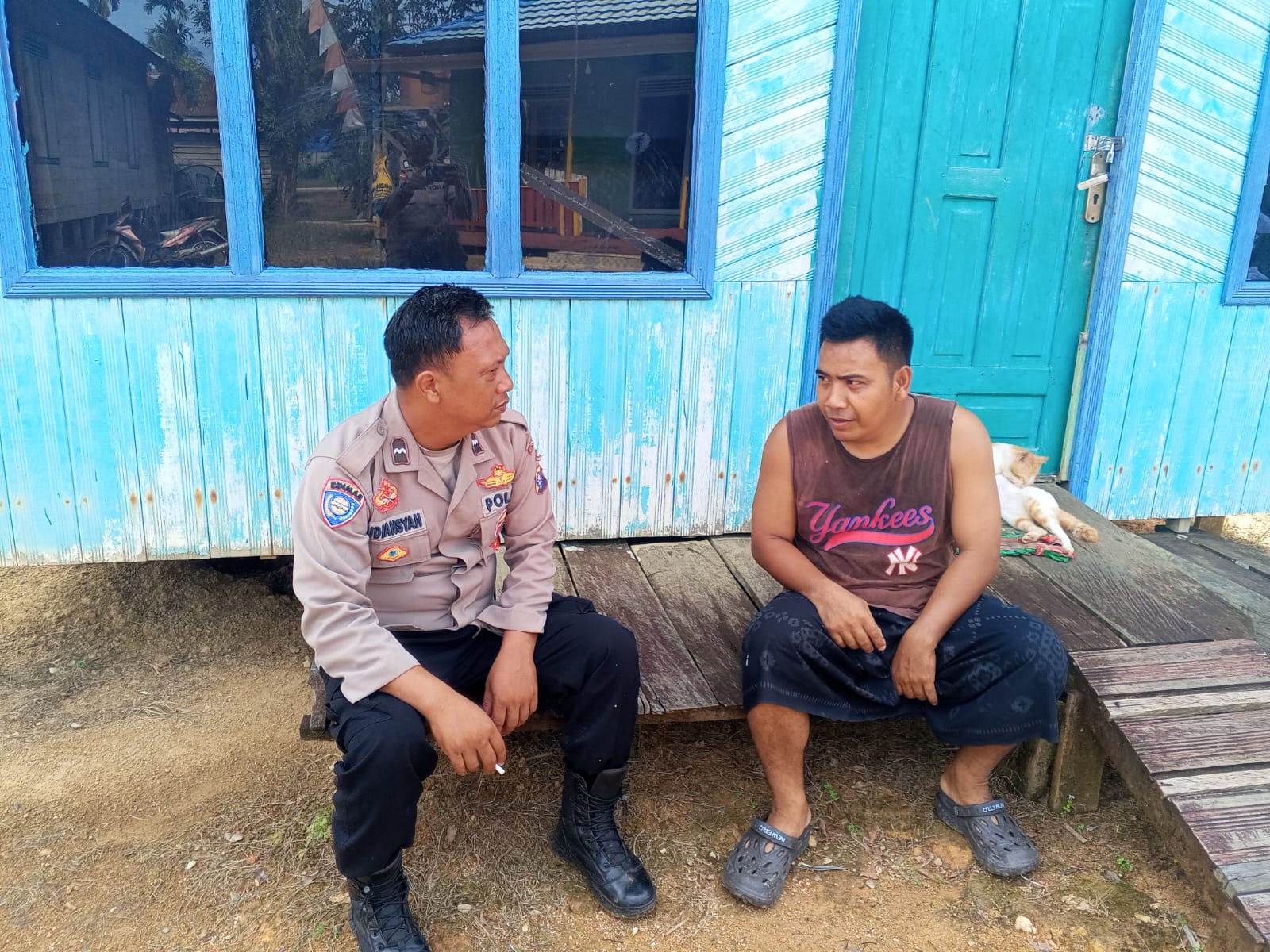 *Lewat Sambang Kanit Binmas Ajak Warga Wujudkan Kamtibmas Kondusif*