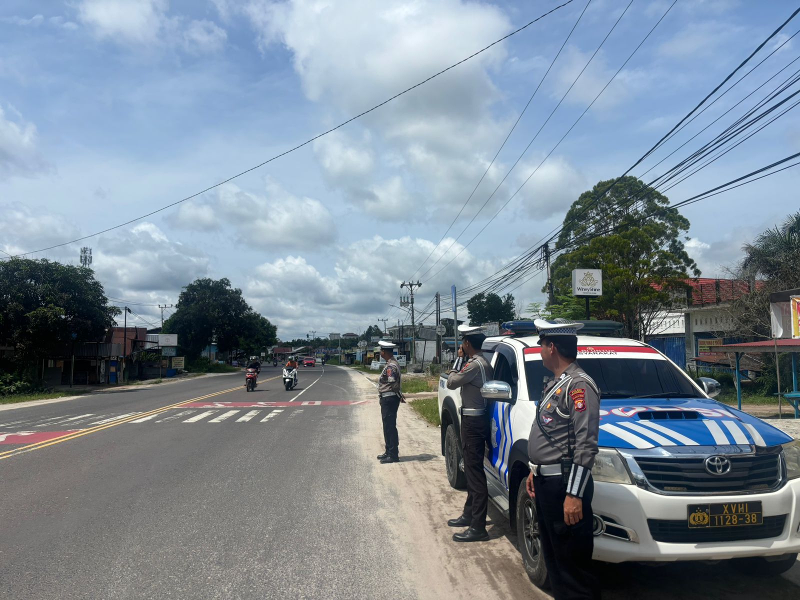 PENLING, Satlantas Polres Katingan Penyuluhan Keliling Kepada Para Pengendara