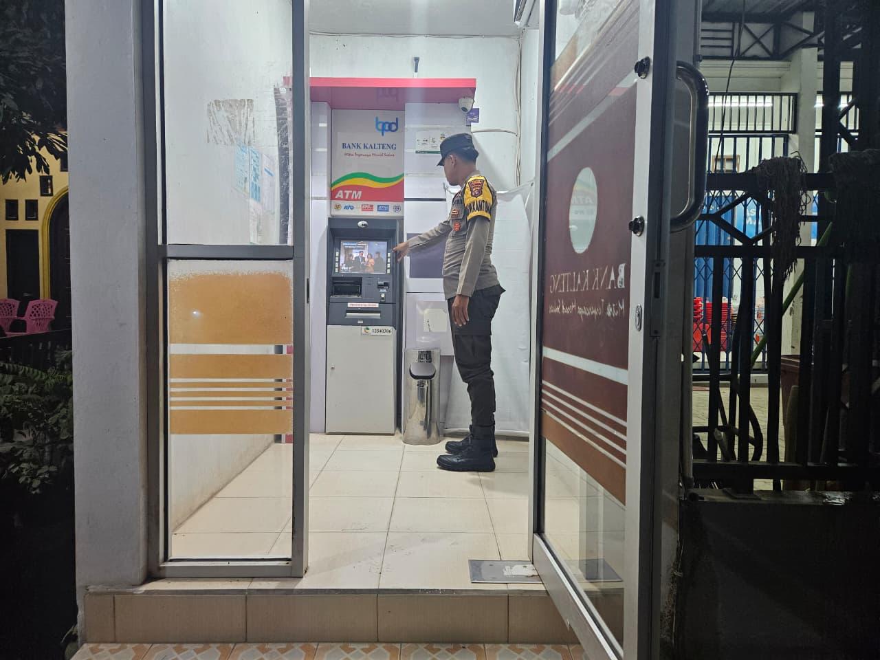 Piket Polsek Patroli ke Perbankan Atm