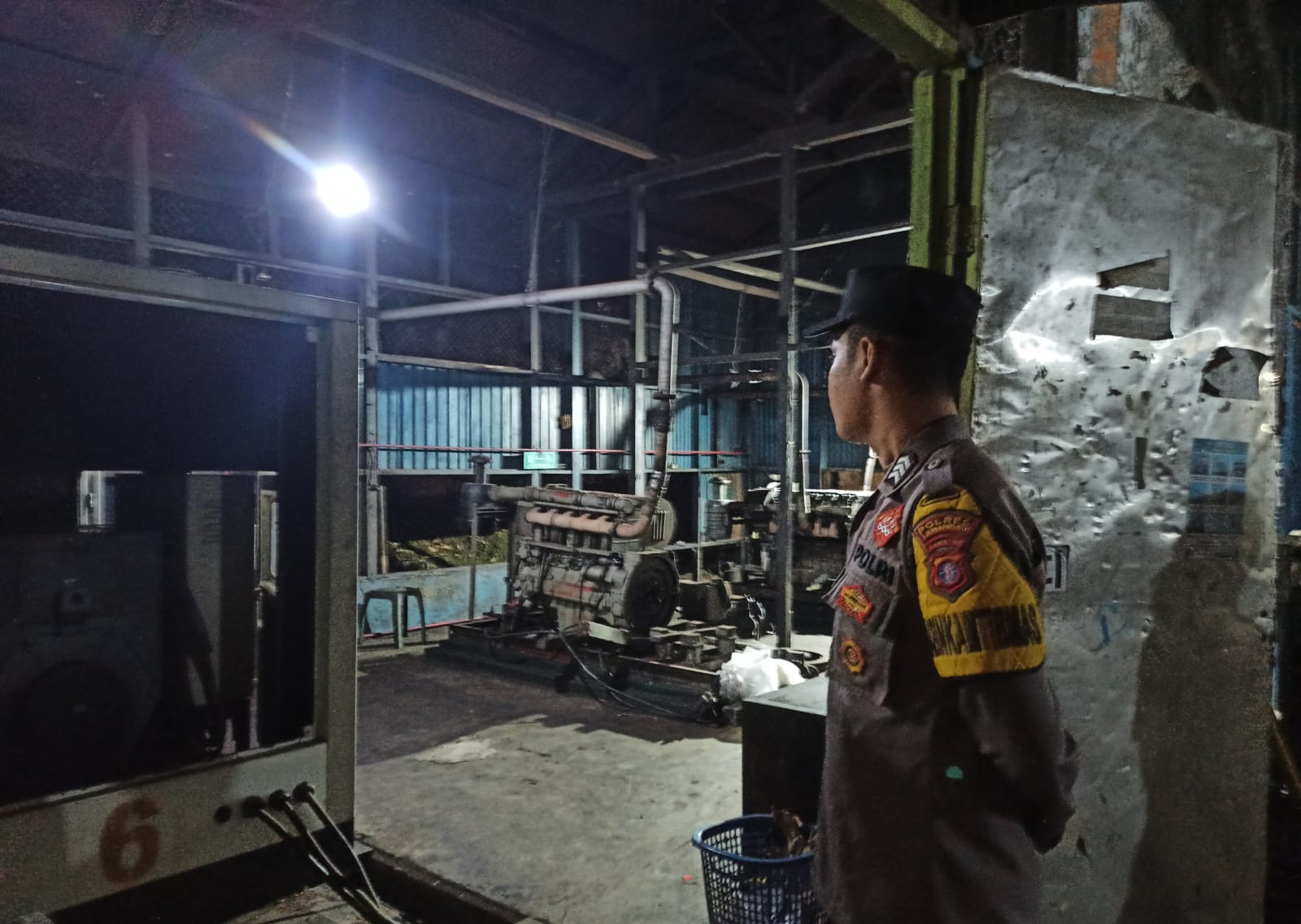 Piket Polsek melaksanakan giat patroli Tempat Objek Vital di wilkum Polsek Delang