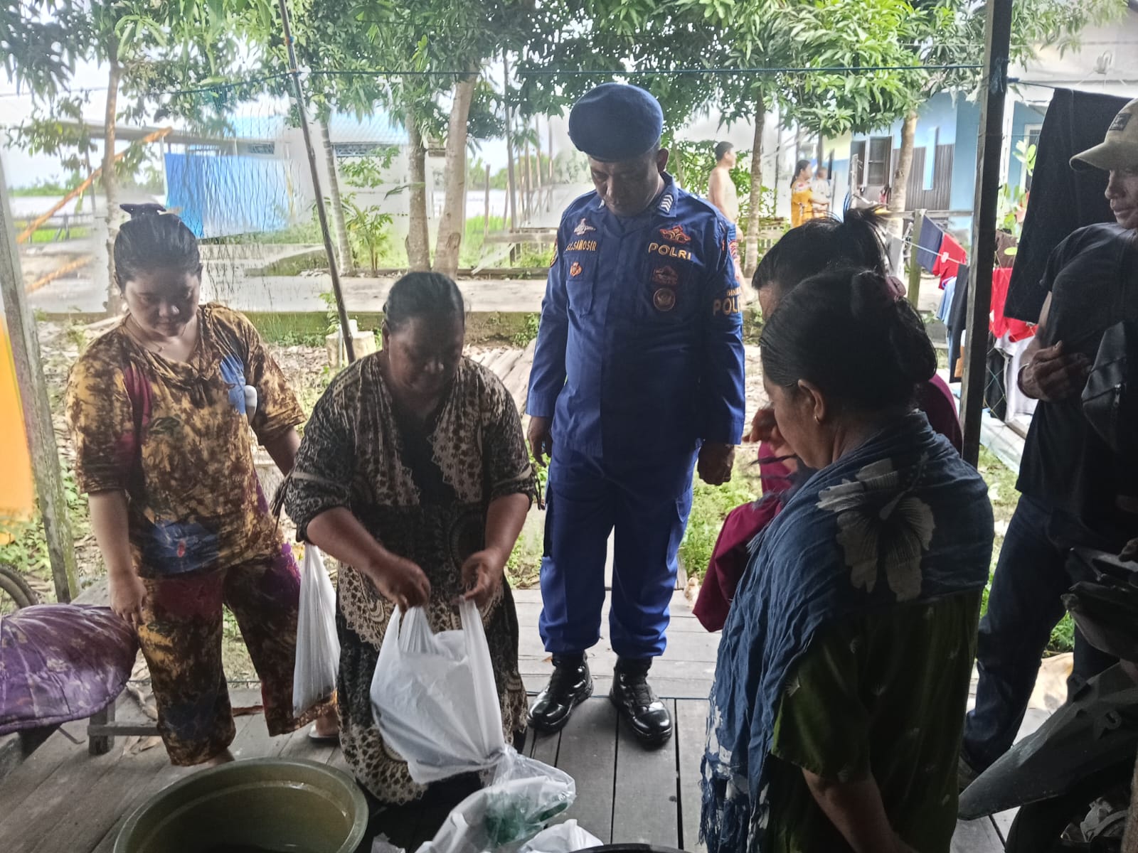 ‎Patroli Dialogis Di Desa Palangkau Lama, Ditpolairud Sampaikan Imbauan Kamtibmas