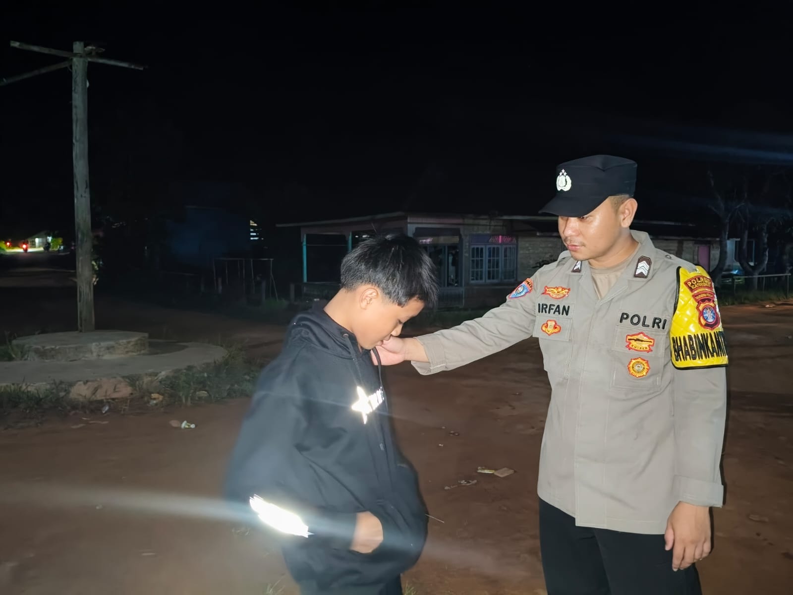 *Polsek Marikit Perkuat Patroli Subuh Demi Keamanan dan Kenyamanan Selama Ramadhan*