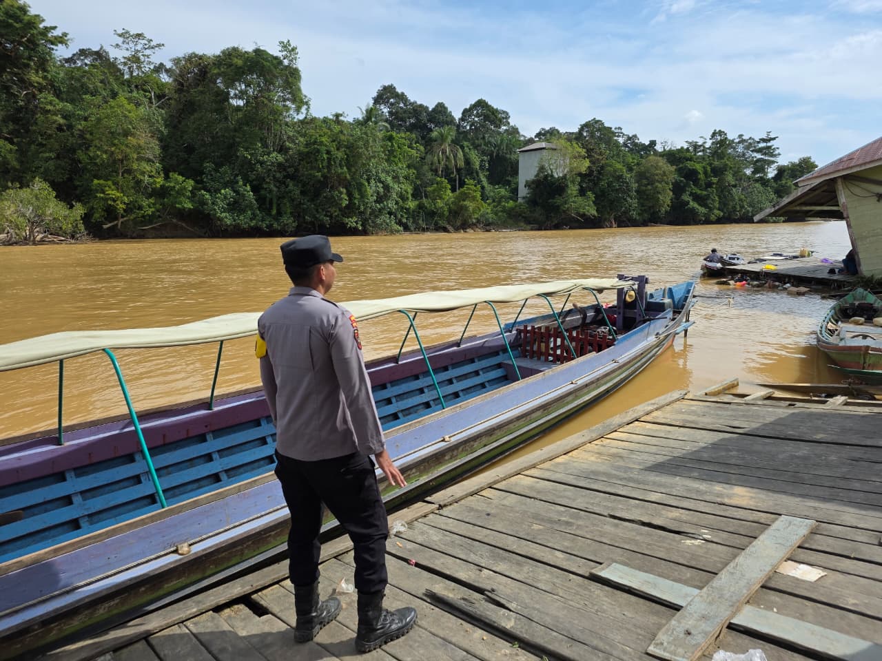 Debit Air terpantau normal , Polsek Katingan Hulu dan Bukit Raya Imbau Warga agar tetap selalu waspada.