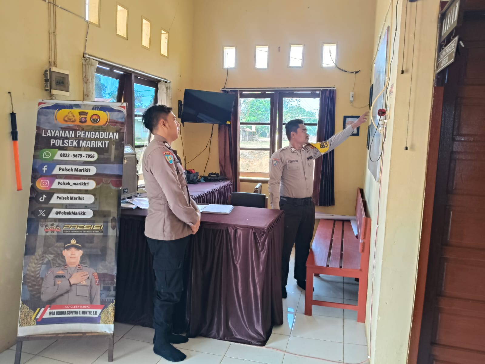 Personil Polsek Marikit Stand By di Mako Penjagaan.