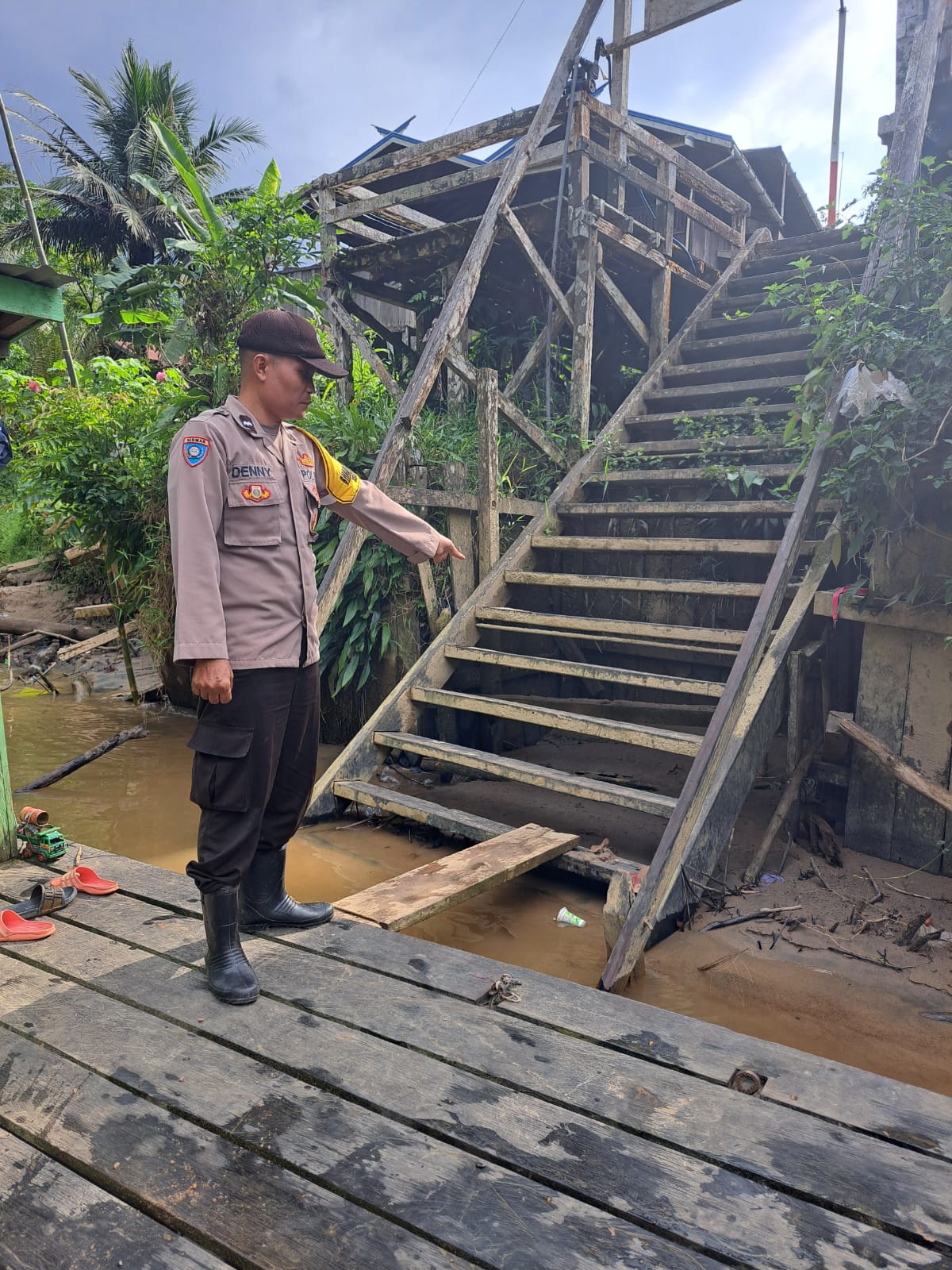Debit Air terpantau normal , Polsek Katingan Hulu dan Bukit Raya Imbau Warga agar tetap selalu waspada.