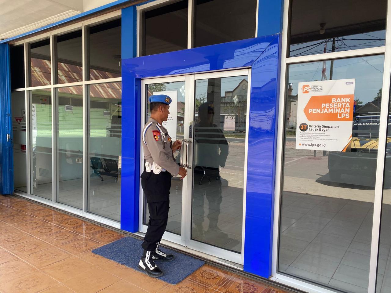 Sematu Jaya, Dalam rangka menjamin salah satu aktifitas warga dalam memenuhi kebutuhan sehari hari