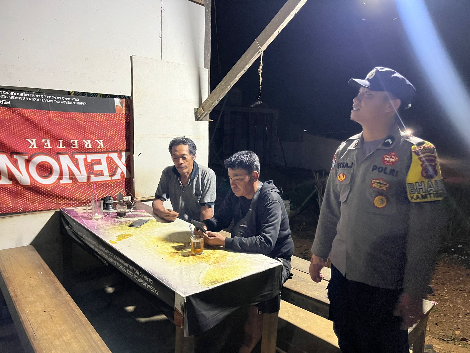 Lewat Patroli Dialogis, Polsek Lamandau Ajak Warga Jauhi Judi Online