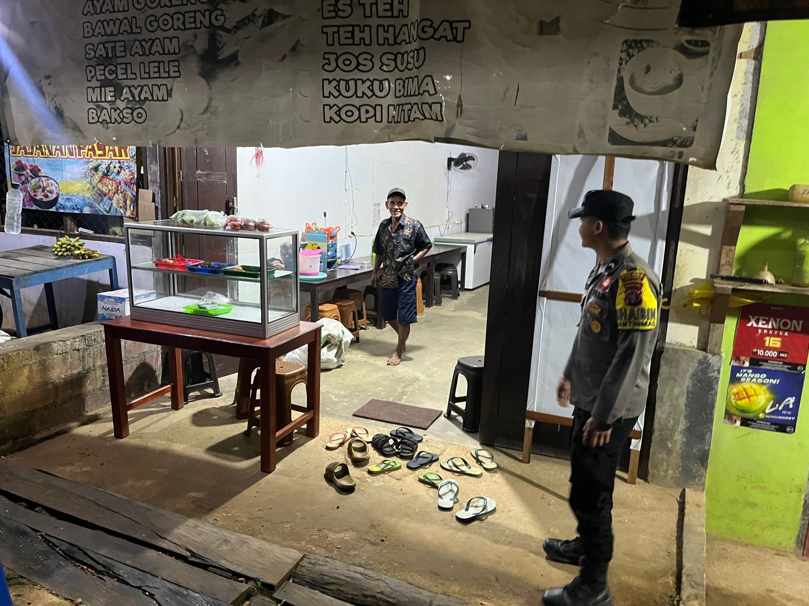 Personil Polsek Lamandau Sambang Ke Pedagang