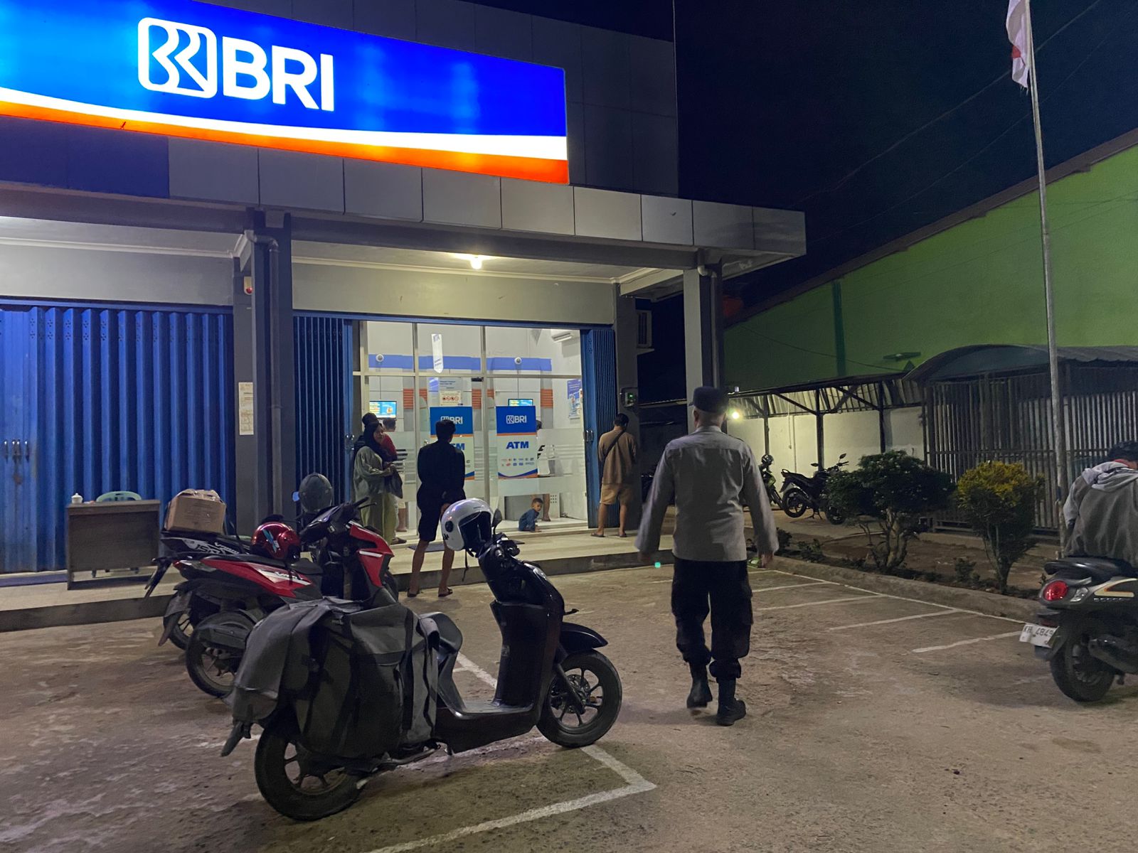 Cegah Gangguan Kamtibmas, Piket Polsek Bulik Patroli ATM