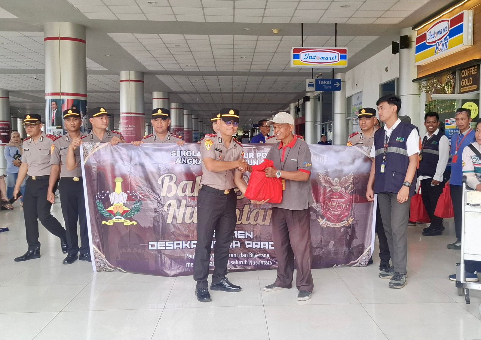 HUT Setukpa, Siswa SIP Angkatan 55 Polda Kalteng Berbagi Sembako