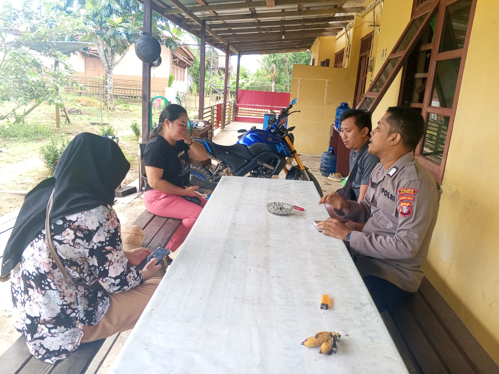 BHABINKAMTIBMAS POLSEK KATINGAN HULU MELAKSANAKAN SAMBANG KEPADA WARGA MASYARAKAT