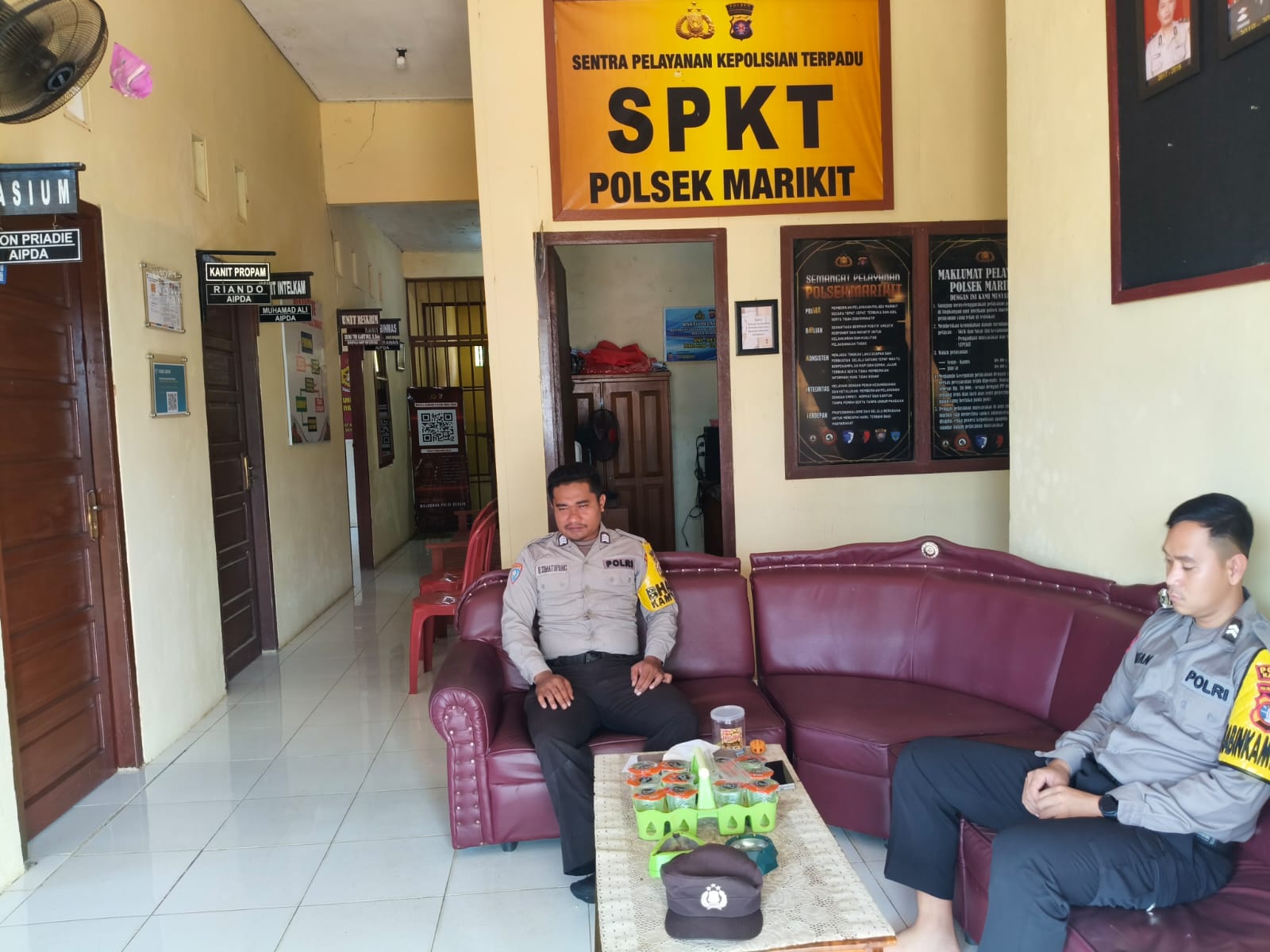 ‎Personil Polsek Marikit Stand By di Mako Penjagaan.