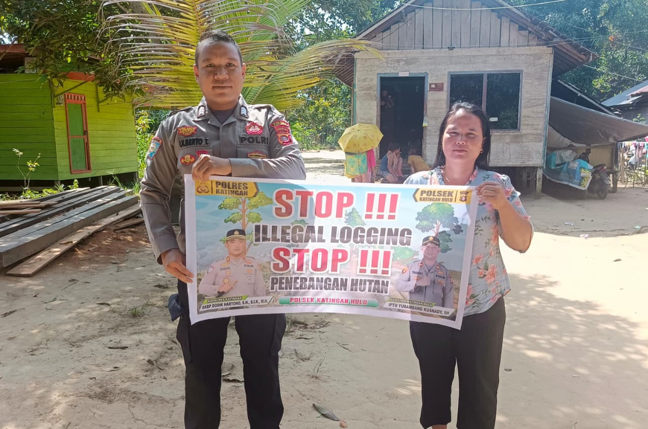 Upaya Pencegahan Penebangan Hutan secara Liar (Ilegal Logging), Bhabinkamtibmas sosialisasi kepada masyarakat.