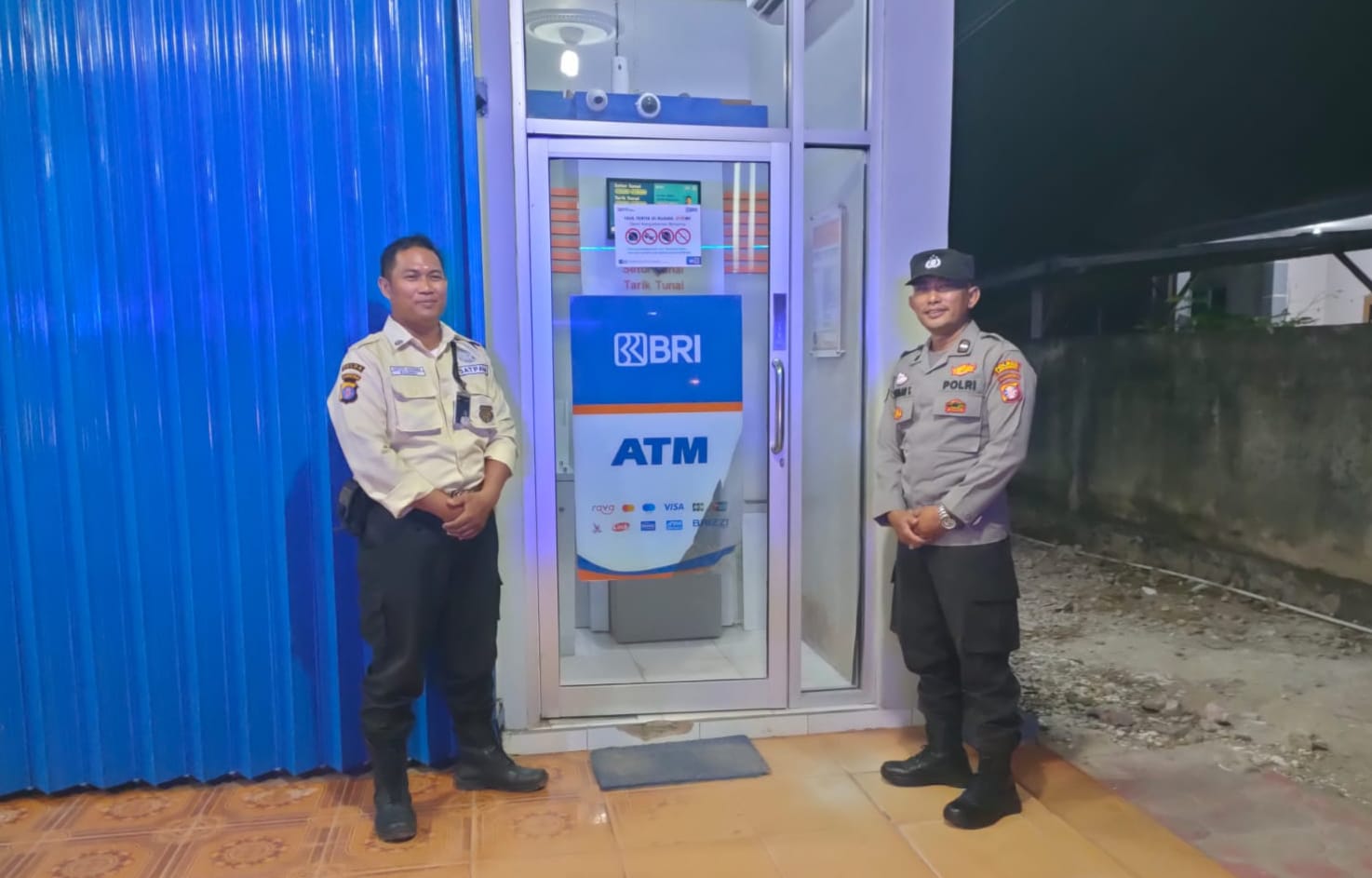 Piket Polsek Patroli dan Silaturahmi dengan Satpam Bank BRI