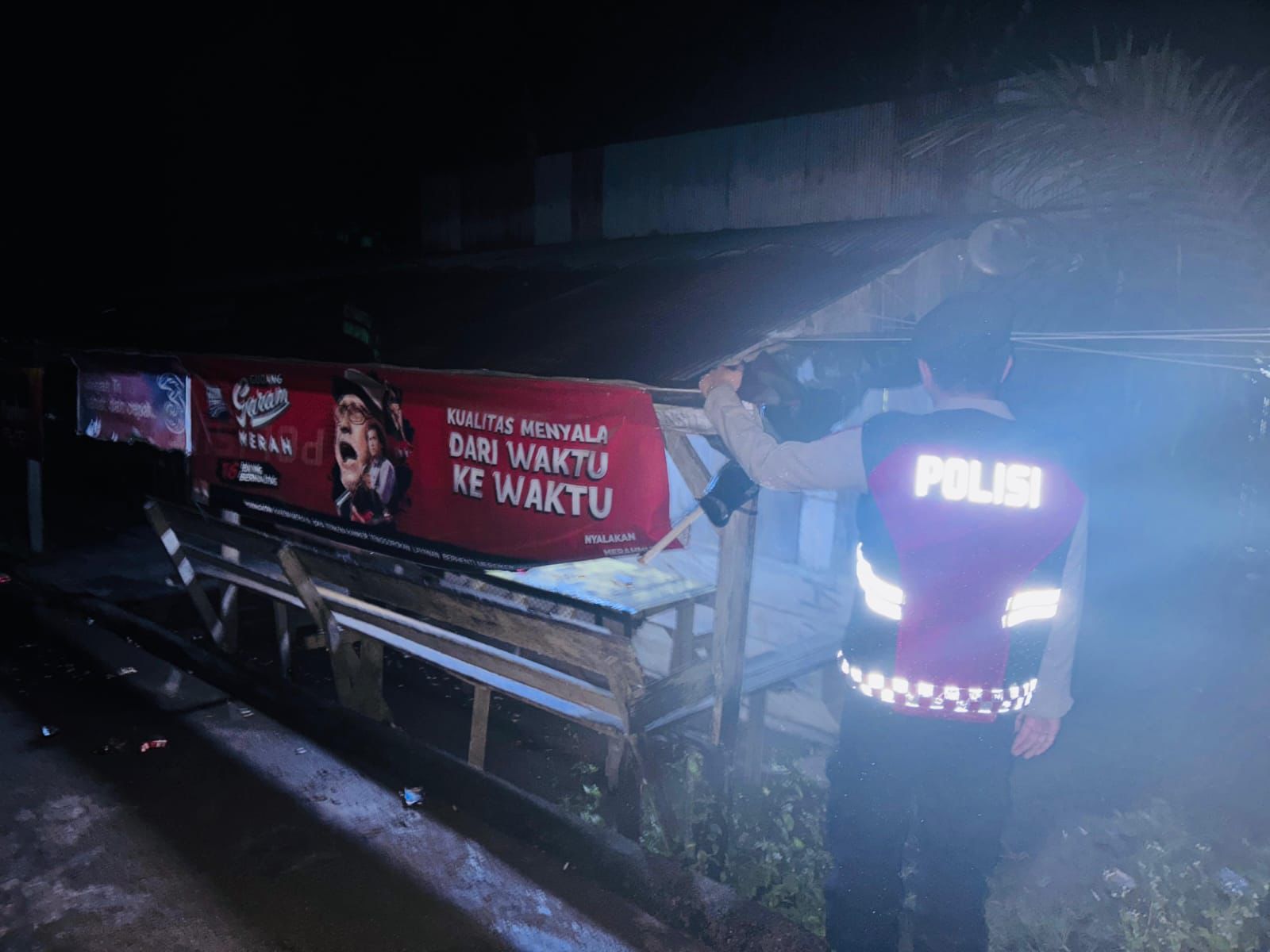 Personel Samapta Polres Lamandau Laksanakan Patroli dan Sambangi Masyarakat