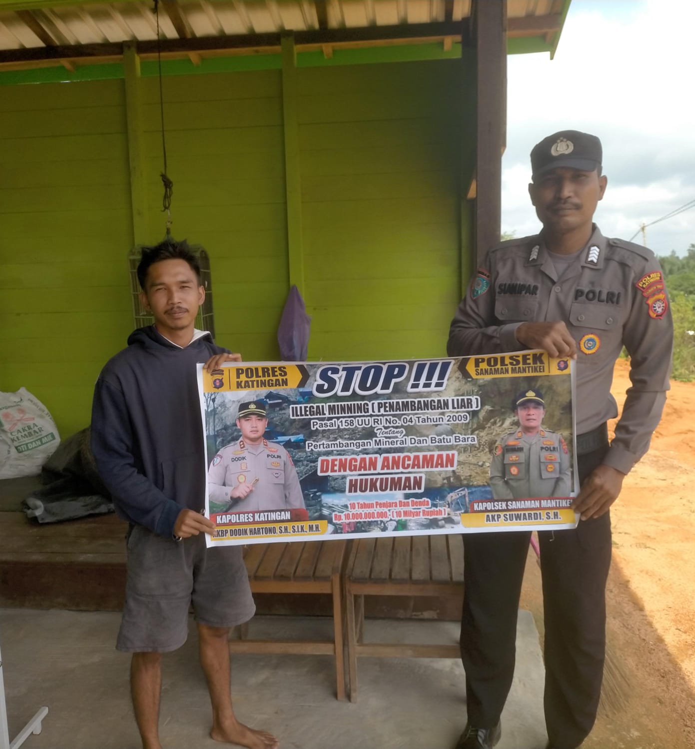 Bhabinkamtibmas Desa Tumbang Baraoi Sosialisasi tentang larangan Ilegal Mining.