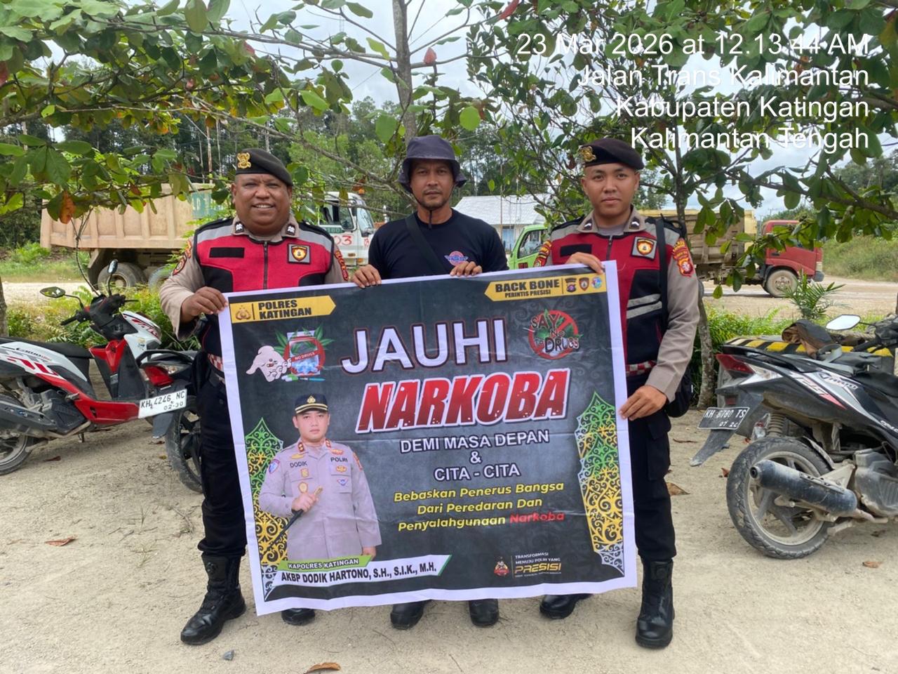 Tolak Narkoba, Personel Samapta Polres Katingan Gelar Sosialisasi kepada Masyarakat.