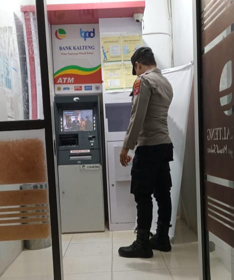 Piket Polsek Patroli ke Perbankan Atm