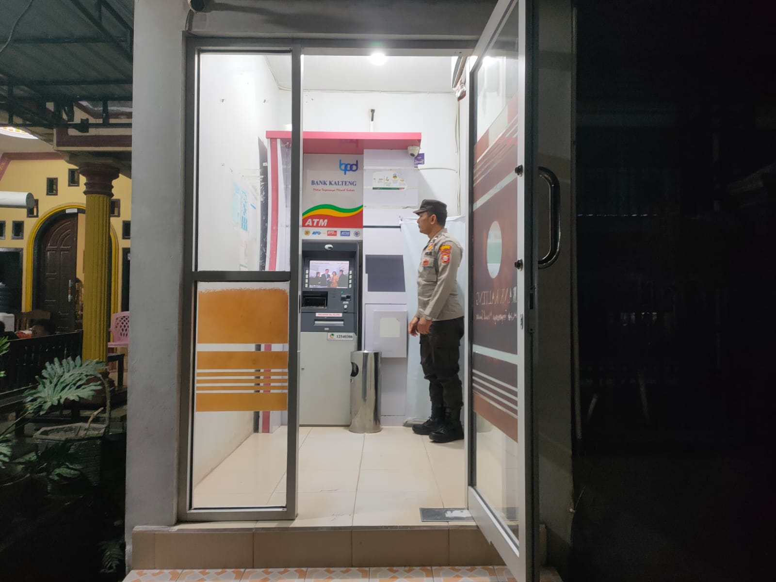 Piket Polsek Patroli ke Perbankan Atm