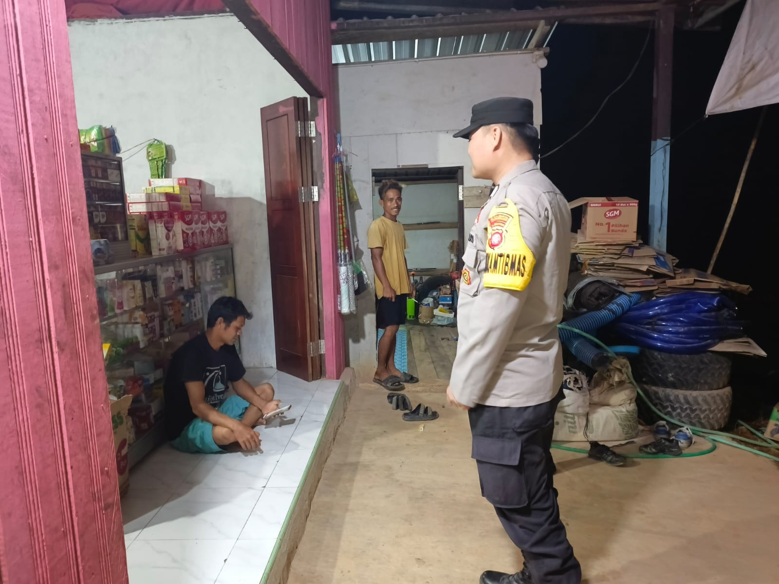 Piket Polsek Patroli kepertokoan diwilkum Polsek Delang