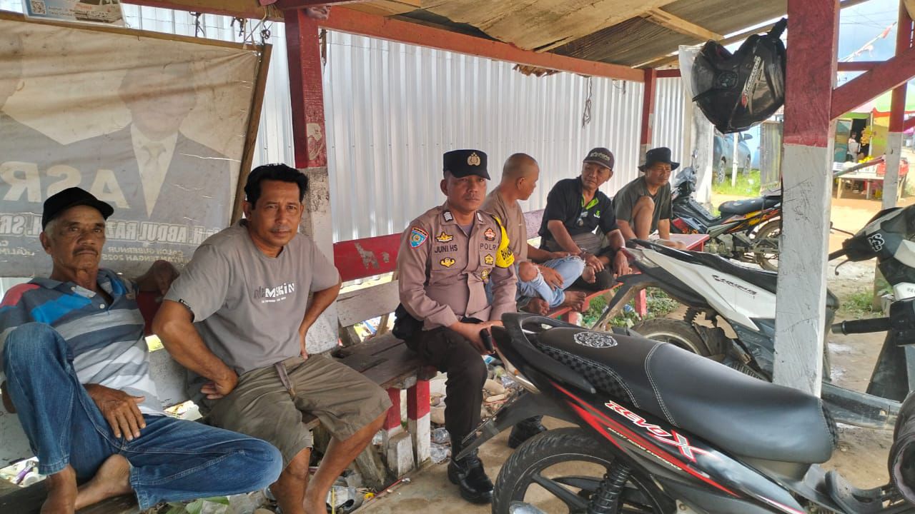 Upaya pencegahan Penambangan Emas Tanpa Ijin (PETI) di Kecamatan Katingan Hulu dan Bukit Raya, Bhabinkamtibmas sosialisasi kepada masyarakat.