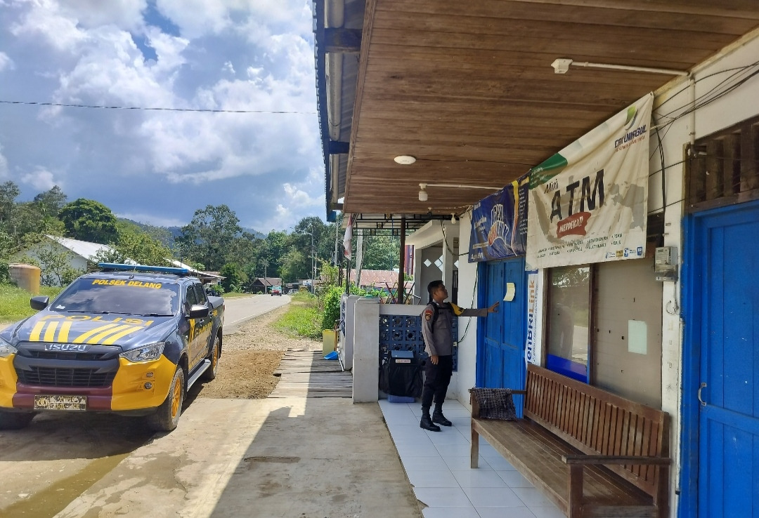 Piket Polsek Patroli kepertokoan diwilkum Polsek Delang