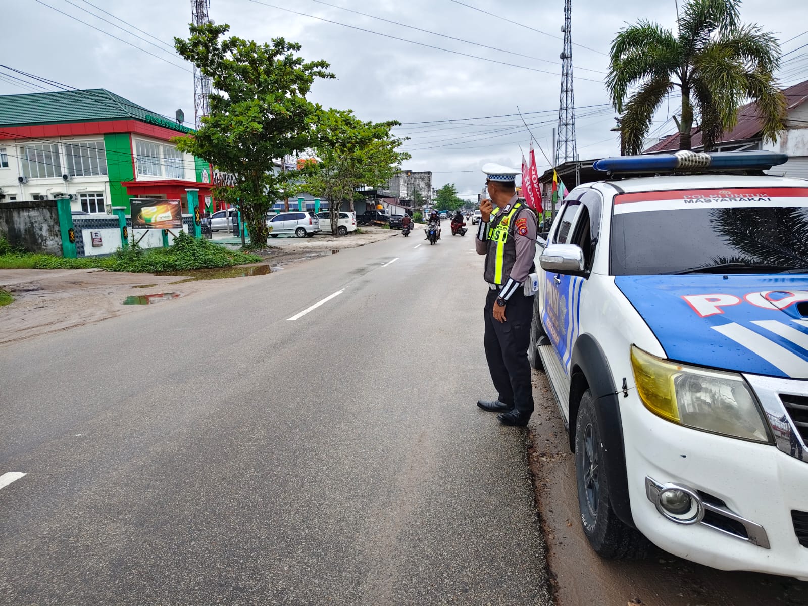 PENLING, Satlantas Polres Katingan Penyuluhan Keliling Kepada Para Pengendara