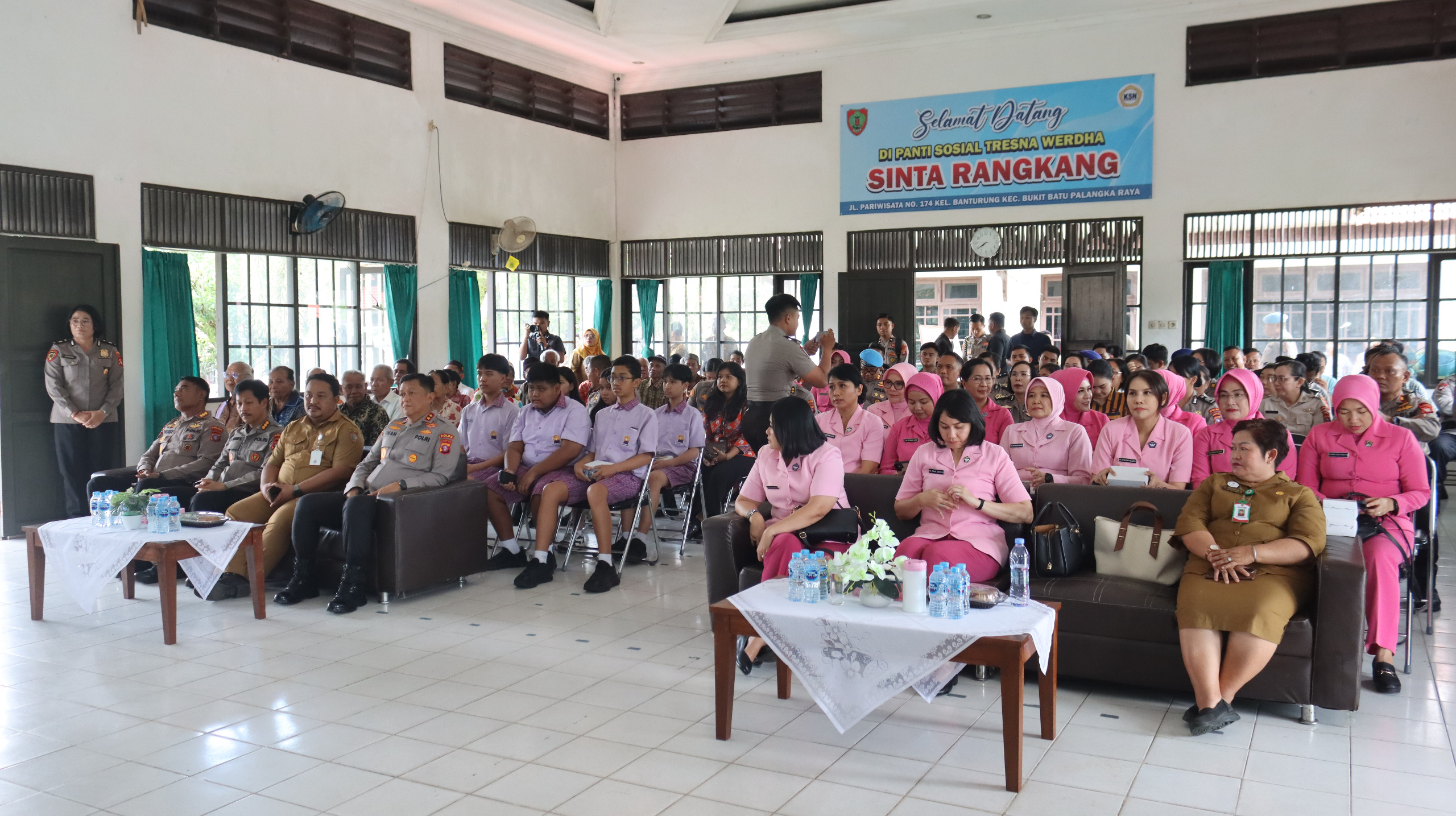 Peduli Kasih Jelang Paskah, Polda Kalteng Anjangsana ke Panti Sosial dan Asuhan di Palangka Raya