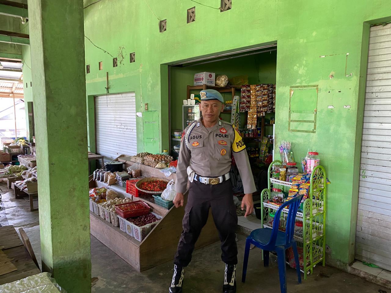 Polsek Sematu jaya Polres Lamandau terus melakukan upaya dalam menjaga keamanan dan ketertiban masyarakat (Kamtibmas) di wilayah hukumnya