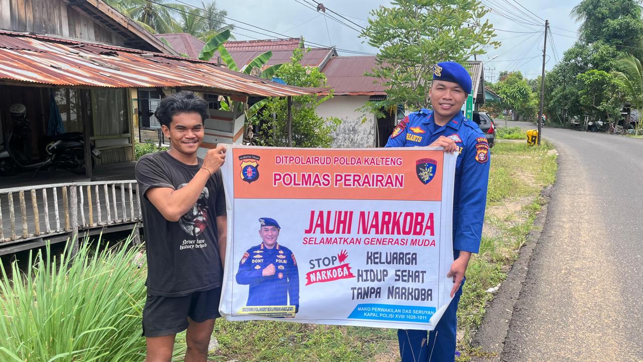 Demi mencegah potensi gangguan Kamtibmas personel Ditpolairud Polda Kalteng menghimbau masyarakat untuk jauhi narkoba