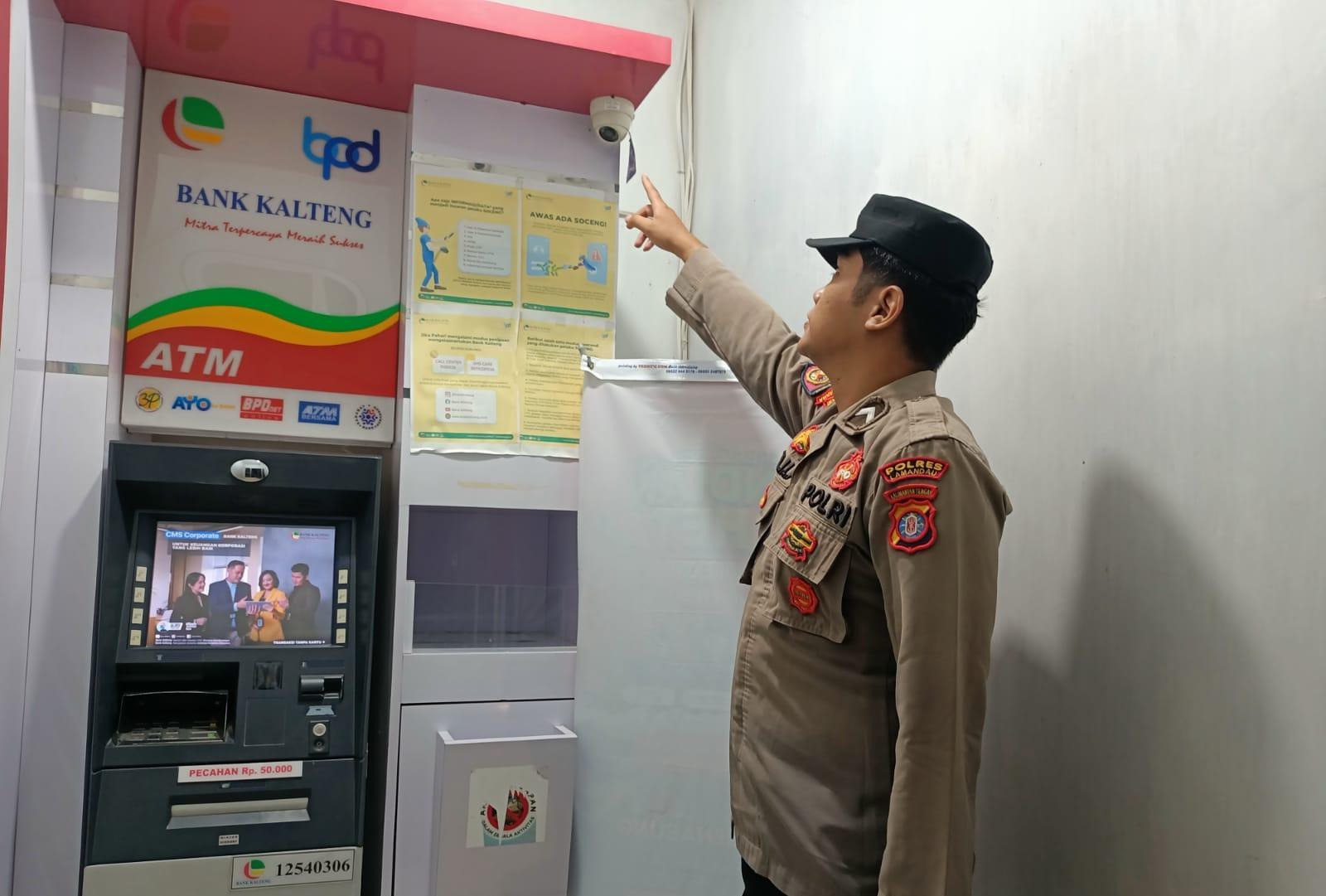 Piket Polsek Patroli ke Perbankan Atm