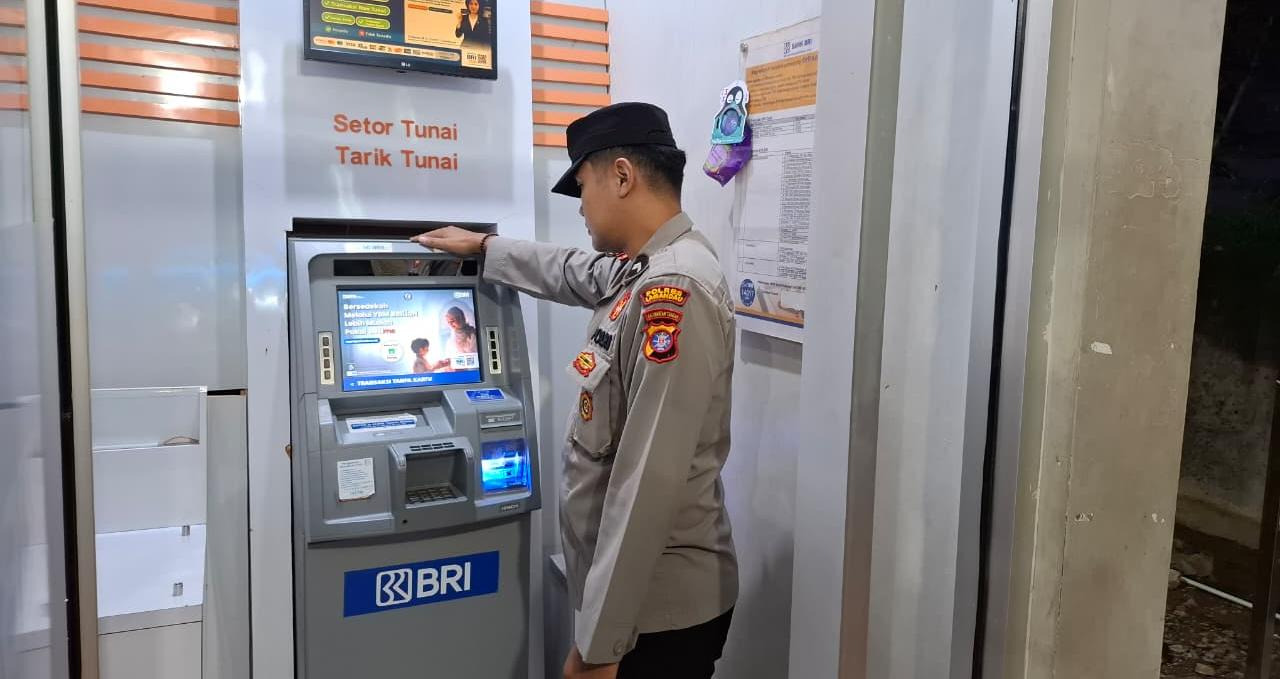 Piket Polsek Patroli ke Perbankan Atm