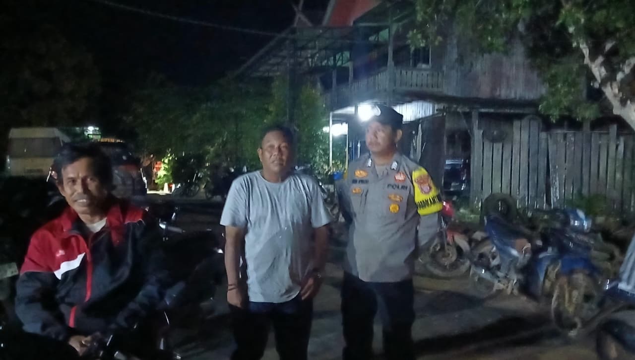 Lewat Sambang Warga, Personel Polsek Sosialisasikan Layanan Pengaduan 110