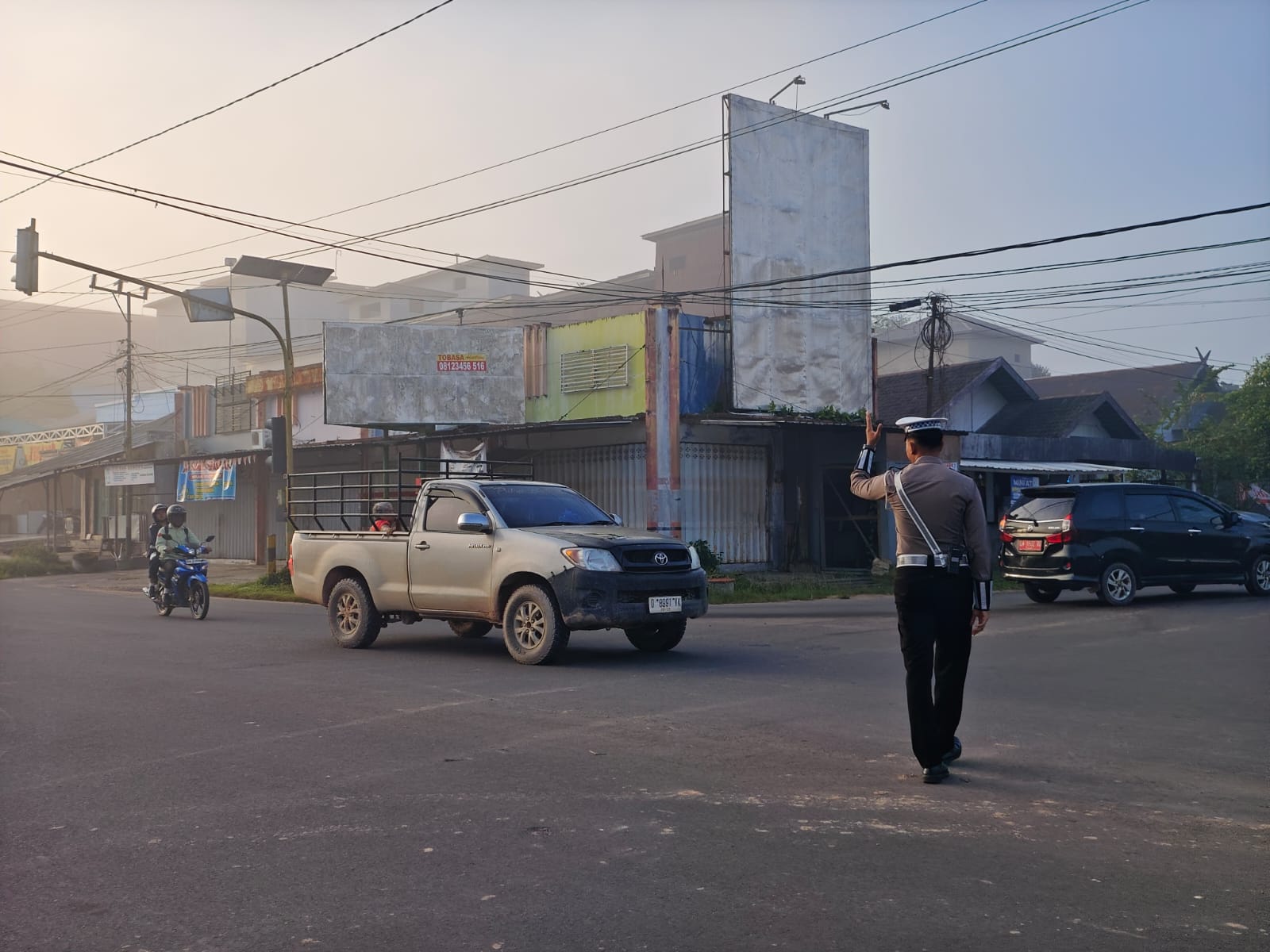 Ciptakan Kelancaran, Satlantas Polres Lamandau Atur Lalu Lintas Pagi Hari