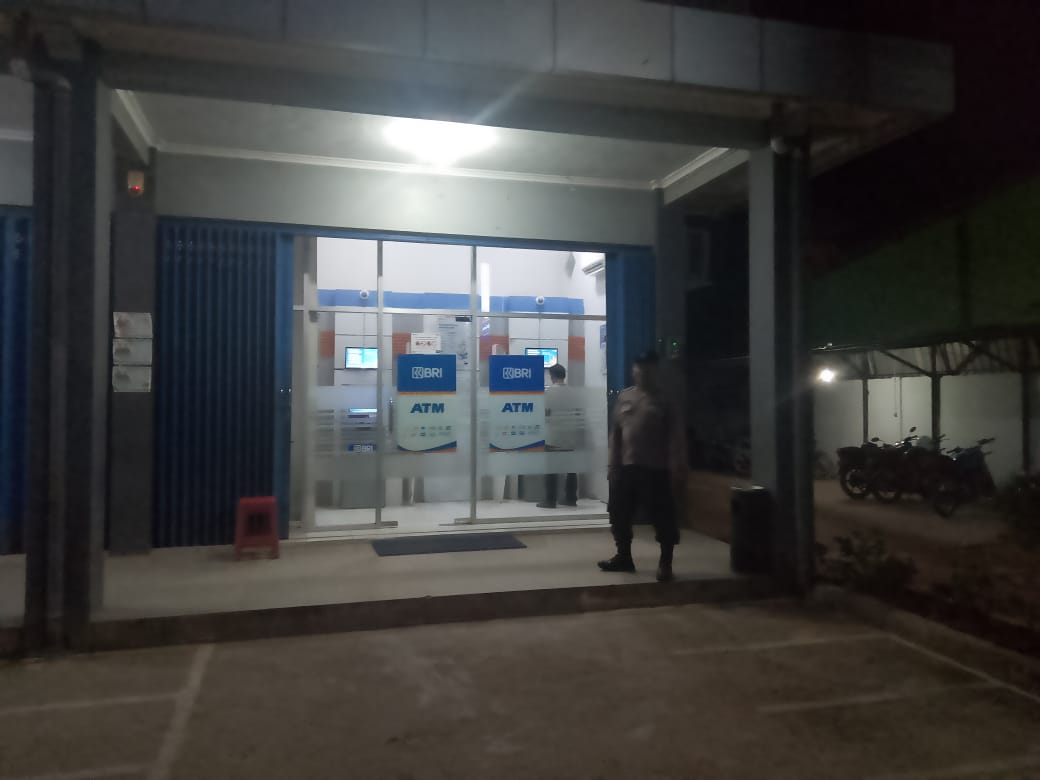Cegah Gangguan Kamtibmas, Piket Polsek Bulik Patroli ATM