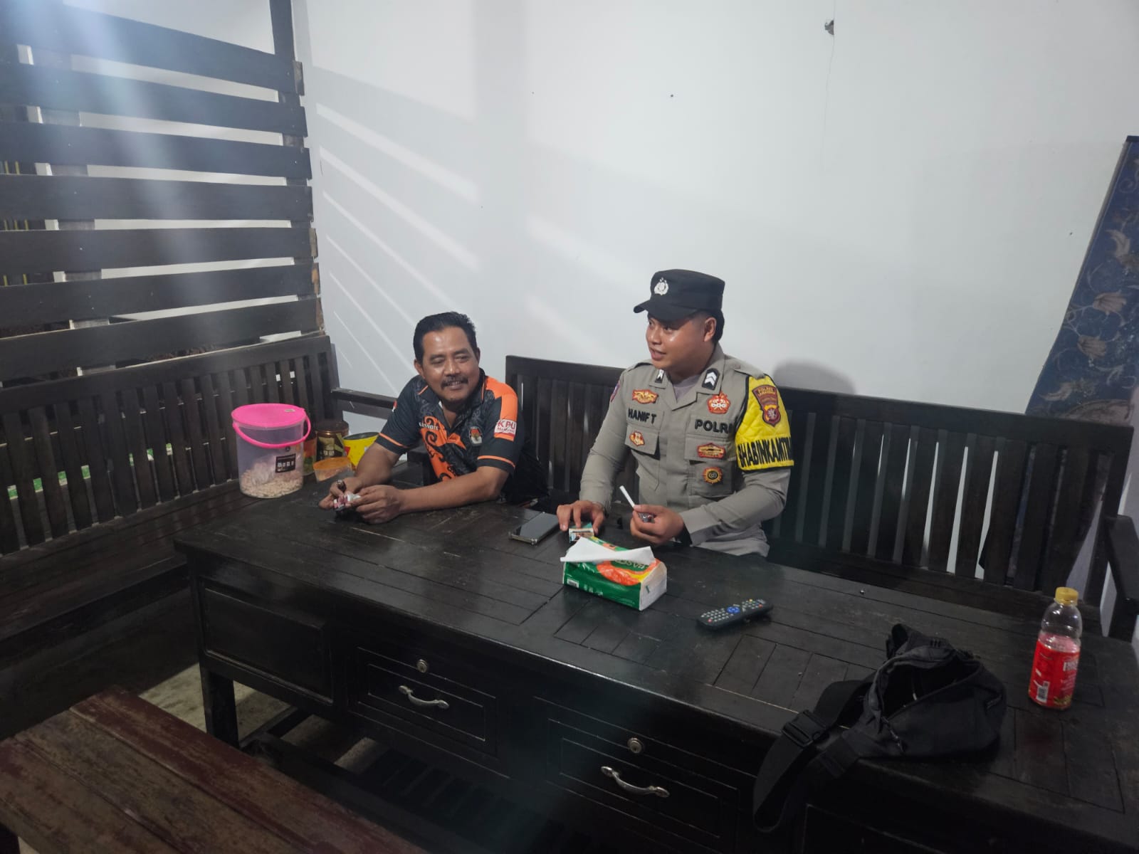 Bhabinkamtibmas Sambang ke Rumah Warga Masyarakat Binaannya