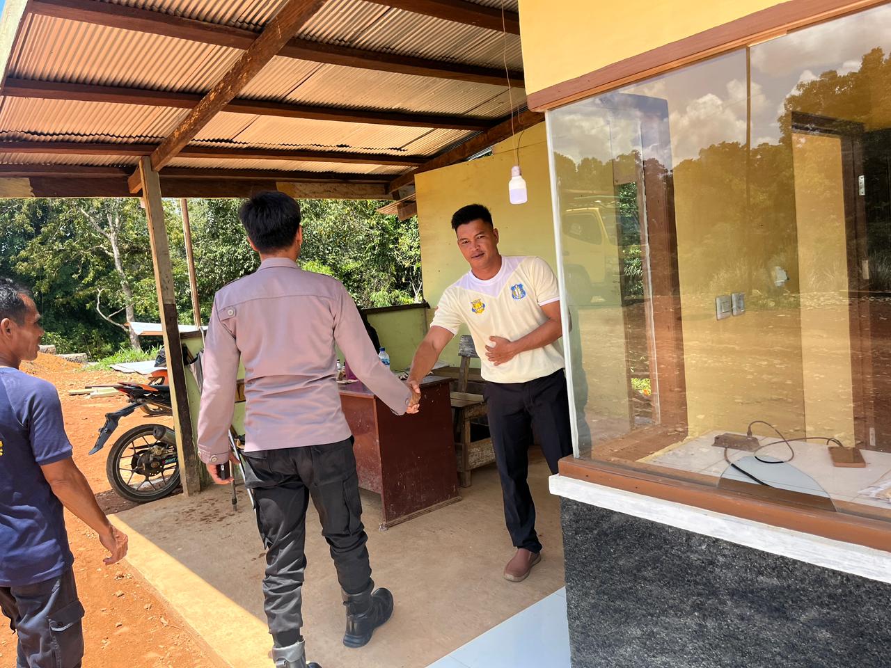 Jaga Kamtibmas, Personel Polsek Lamandau Sambangi Pos Satpam Perusahaan