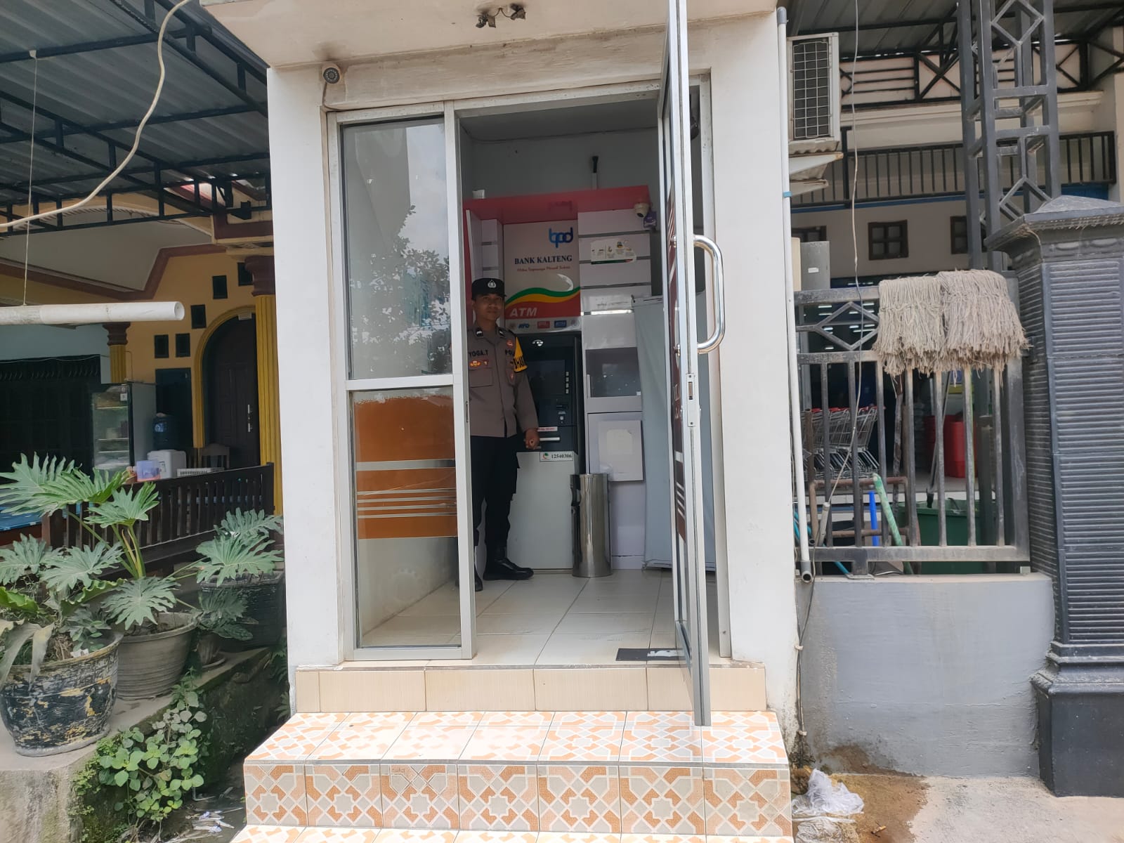 Polda Kalteng, Polres Lamandau, Polsek Sematu Jaya.melaksanakan giat patroli untuk mengantisipasi maraknya aksi tindak kejahatan terutama antisipasi curas, curat dan curanmor (3C)