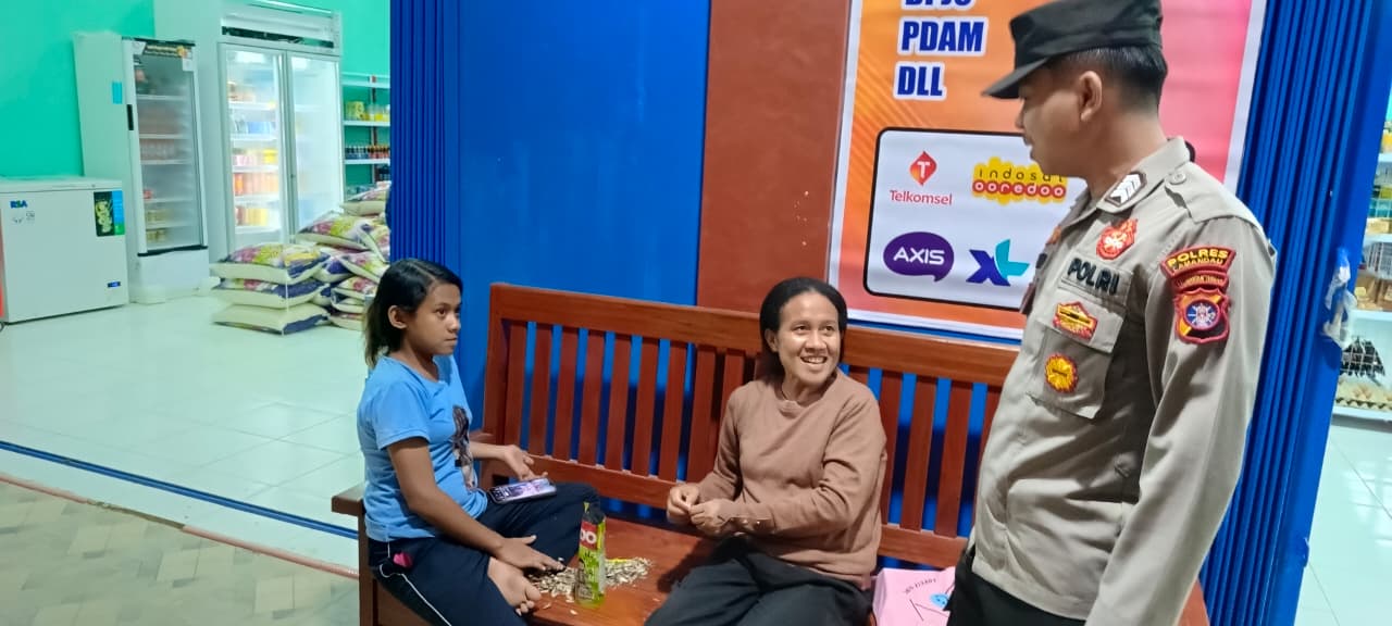 Personel Piket Polsek Lamandau Sambangi Warga, Sampaikan Imbauan Harkamtibmas