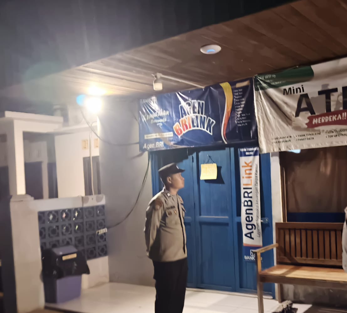 Piket Polsek Patroli kepertokoan diwilkum Polsek Delang