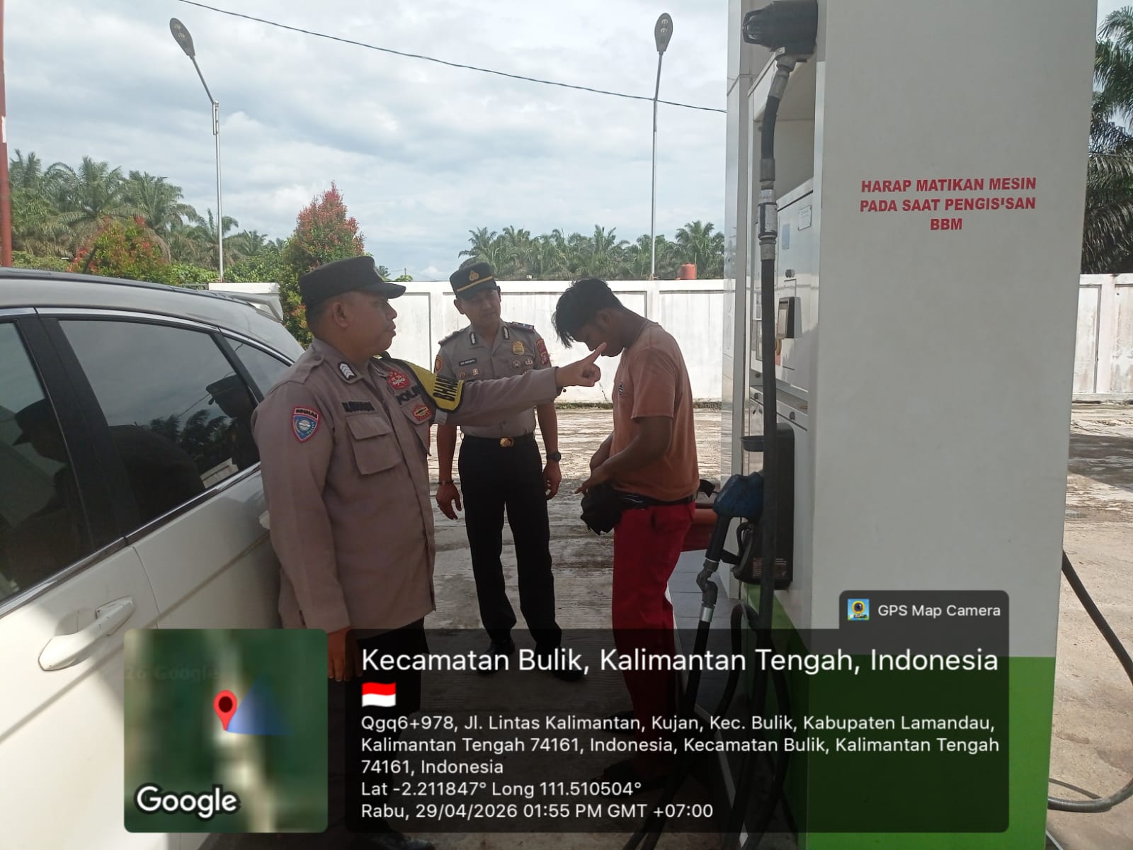 Polsek Sematu Jaya Patroli SPBU Pasca Kenaikan BBM Non Subsidi