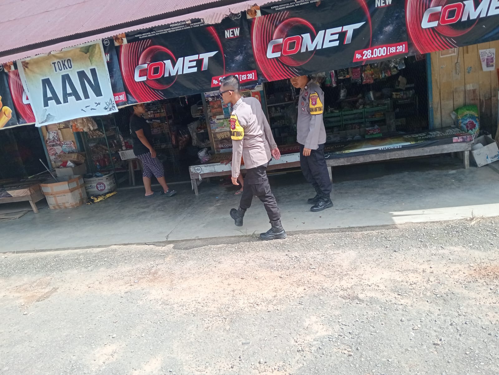 Polsek Delang laksanakan patroli sambang kamtibmas