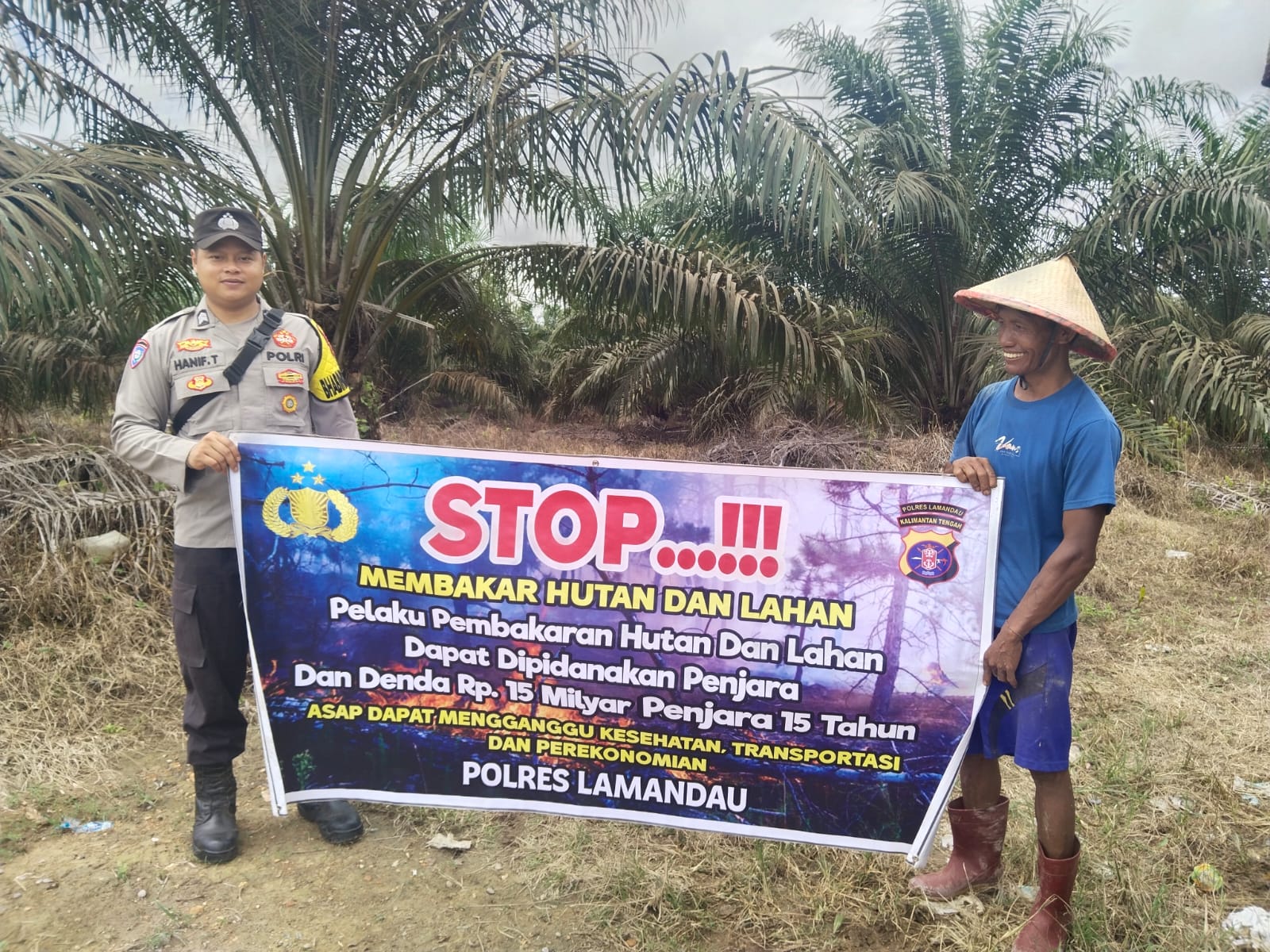 Cegah Karhutla Sejak Dini, Bhabinkamtibmas Ajak Warga Bukit Harum Patuhi Larangan Membakar Lahan