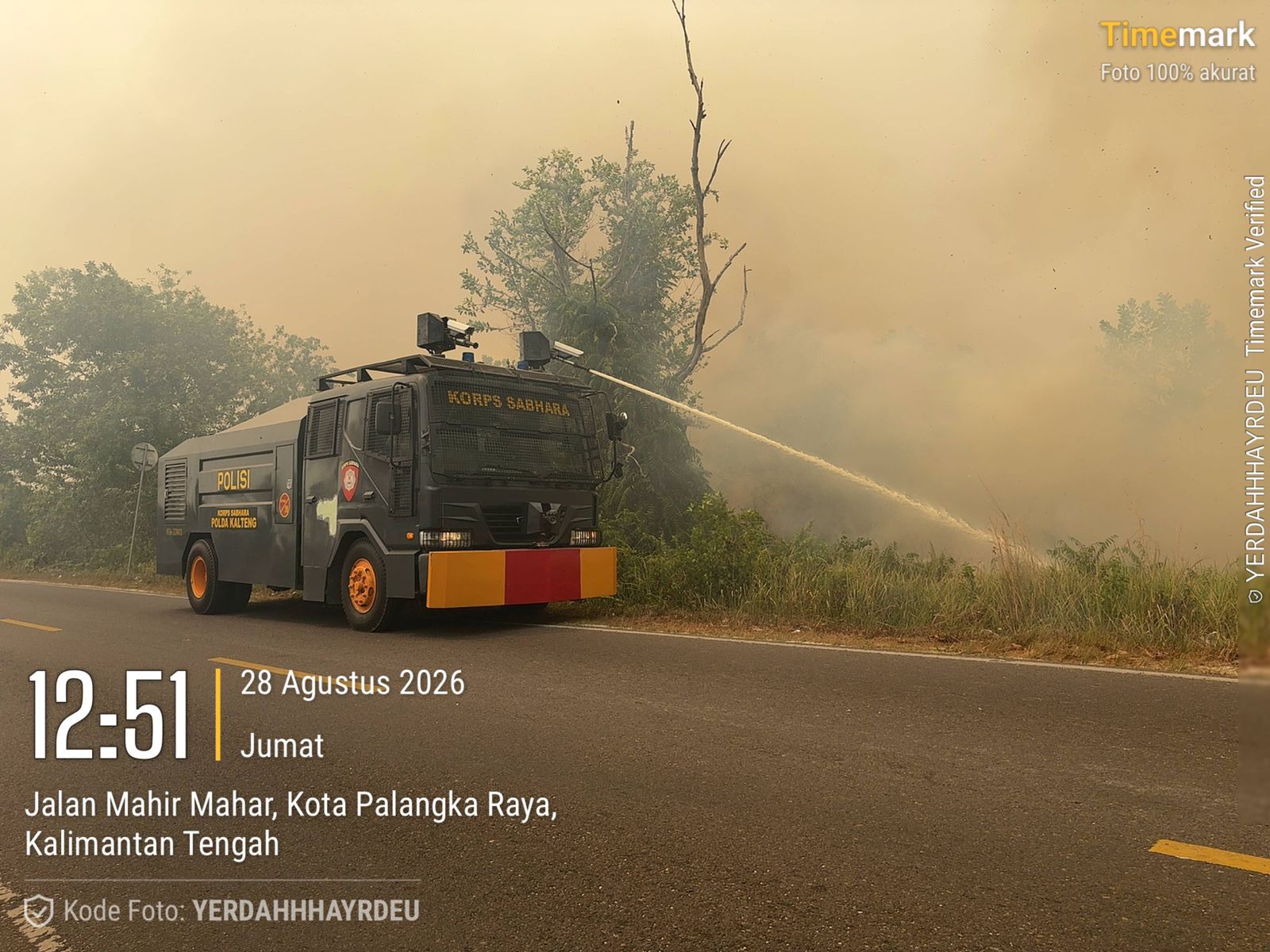 Komitmen Tangani Karhutla, Personel Ditsamapta Polda Kalteng Terjun Padamkan Api Di Berbagai Lokasi