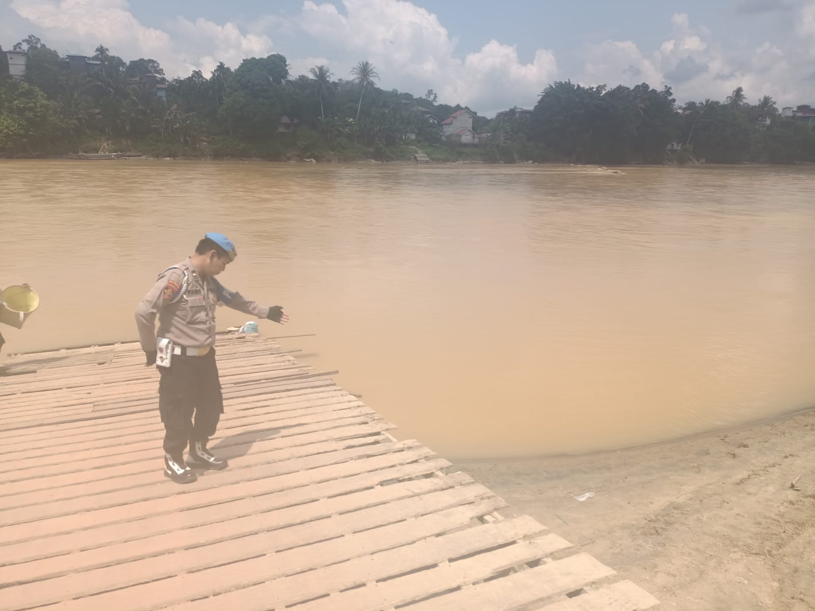 Sungai Katingan Aman, Aktivitas Warga Berjalan Normal dan Kondusif