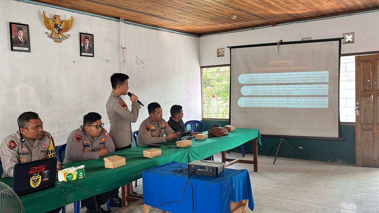 Perkuat Peran Warga, Satgas Edukasi Polda Kalteng Sosialisasikan Pemberdayaan Masyarakat Cegah Karhutla di Desa Siong*