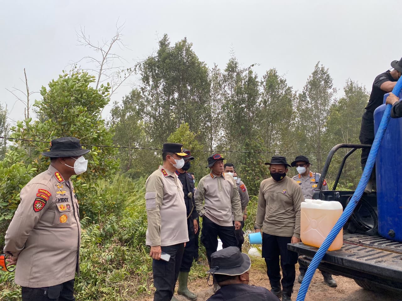Jinakkan Bara yang Tersembunyi, Brimob Kalteng Kerahkan Suntik Gambut Lawan Karhutla