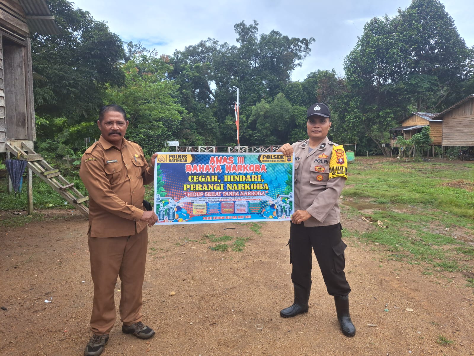 Bhabinkamtibmas Polsek Katingan Hulu dan Bukit Raya Imbau Warga Jauhi Narkoba.